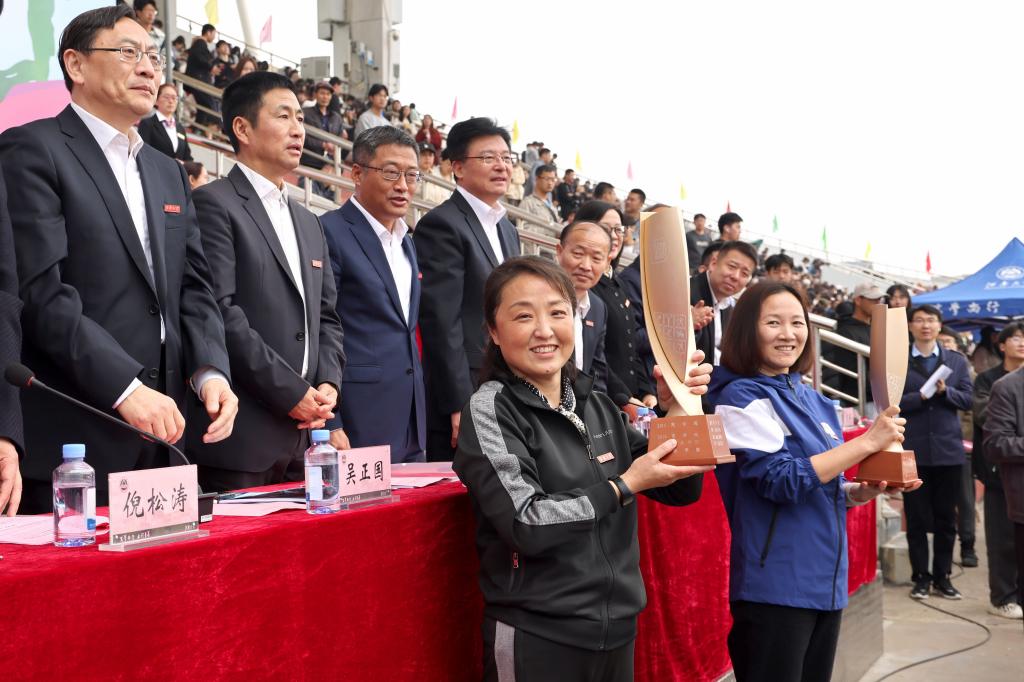 谈球吧体育稳定线路