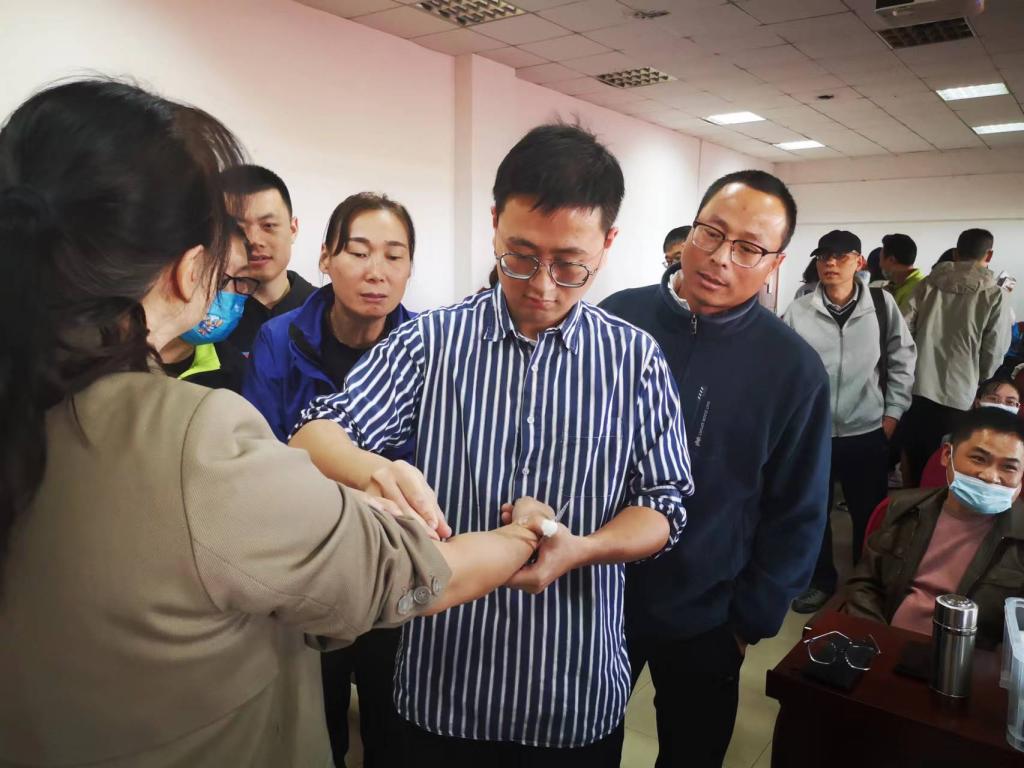 谈球吧体育官方指定端图片